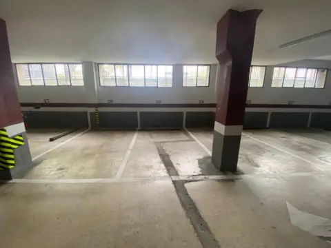 Garaje en calle de Heraclio Fournier