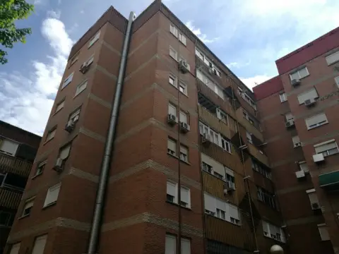 Piso en Avenida de las Naciones