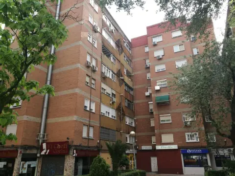 Piso en Avenida de las Naciones