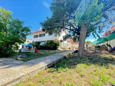 Chalet en calle del Pardo Santallana