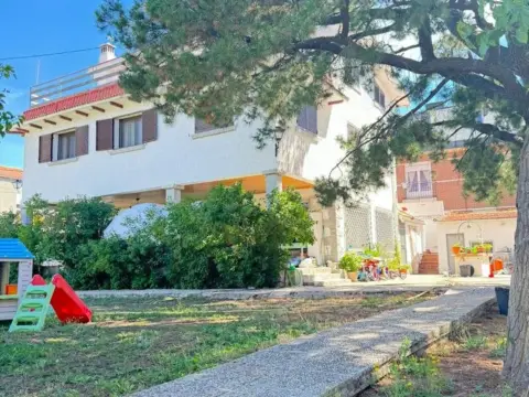 Chalet en calle del Pardo Santallana