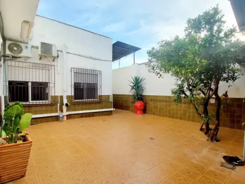 Casa en Beniajan