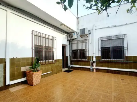 Casa en Beniajan