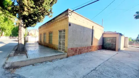 Casa en Garres y Lages