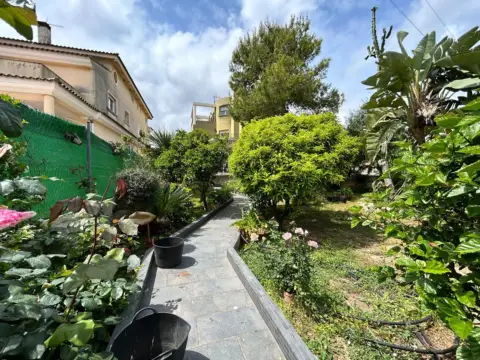 Chalet en Carrer América