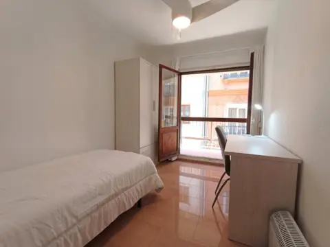 Habitación en calle de En Gil