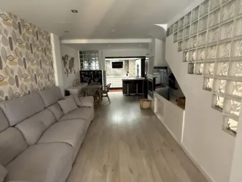 Chalet en calle de Navarro Ledesma