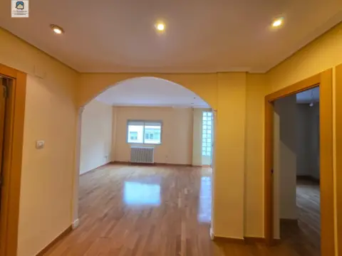 Piso en calle Mariano José de Larra