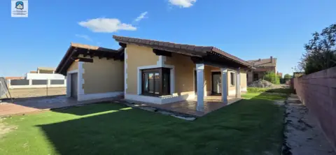 Chalet en calle Rio Eresma