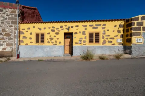 Finca rústica en calle de la Longuera