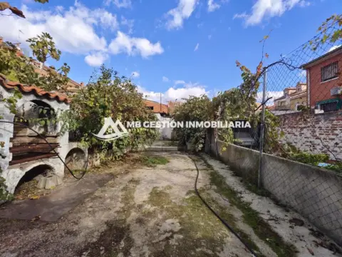 Casa adosada en Centro