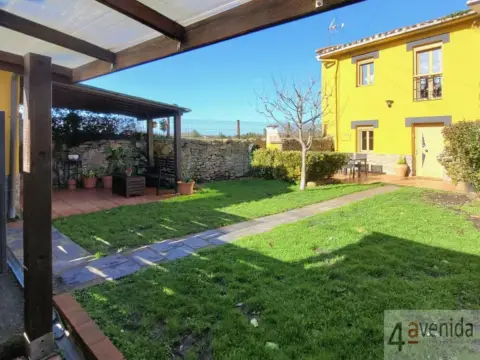 Chalet en Carretera de Latores