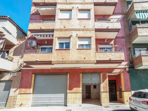 Local comercial en 03160