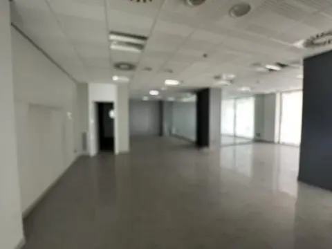 Local comercial en Maria Cristina