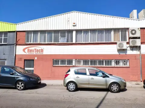 Nave industrial en Salinetas