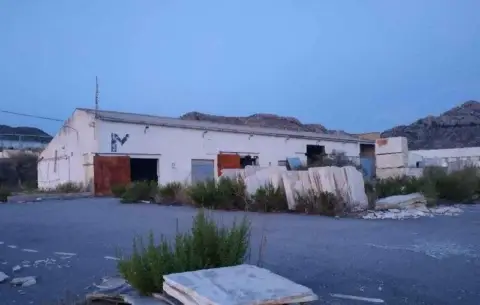 Nave industrial en Partida Salinetas