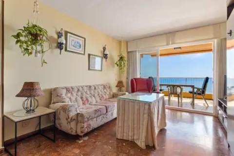 Apartamento en Playa de los Boliches