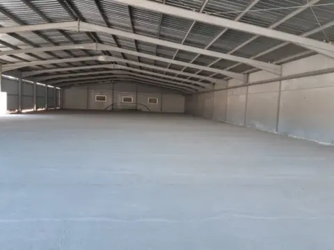 Nave industrial en Sax