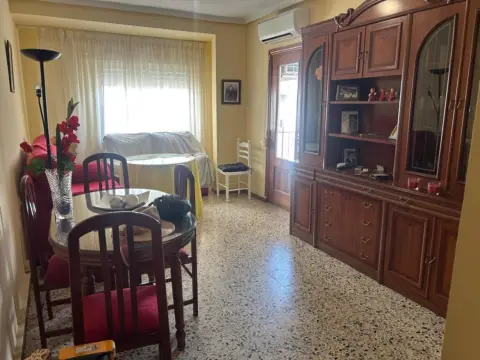 Piso en Avenida de la Vera