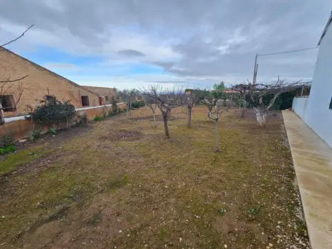Almacén en Campillo de Arriba
