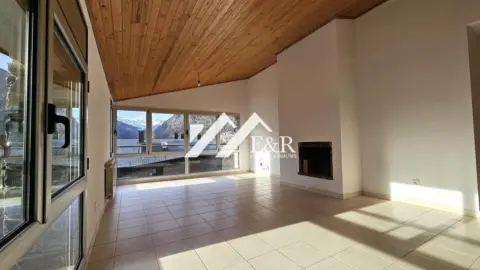 Piso en calle Urb. La Plana