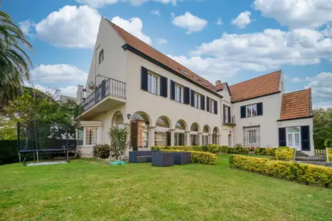 Chalet en Las Arenas Centro