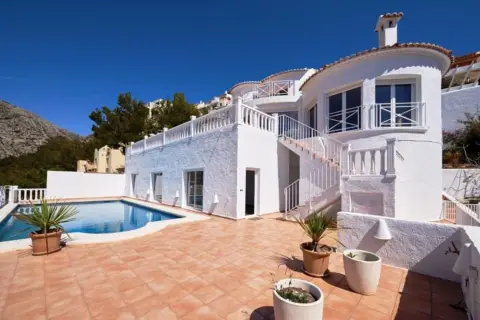 Chalet en calle de Casablanca