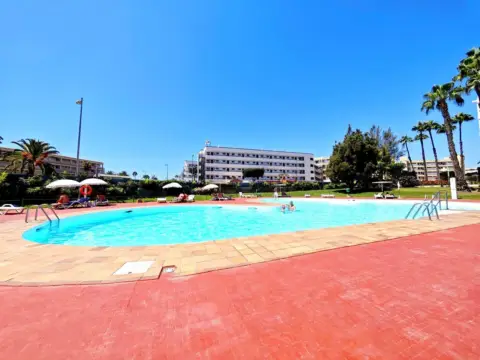 Piso en Avenida de Tirajana