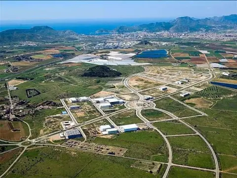 Nave industrial en Poligono Industrial los Camachos