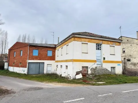 Casa rústica en calle de Jesús Nazareno