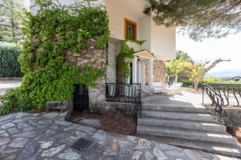 Chalet en calle del Sauce