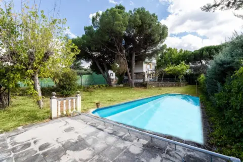 Chalet en calle del Sauce