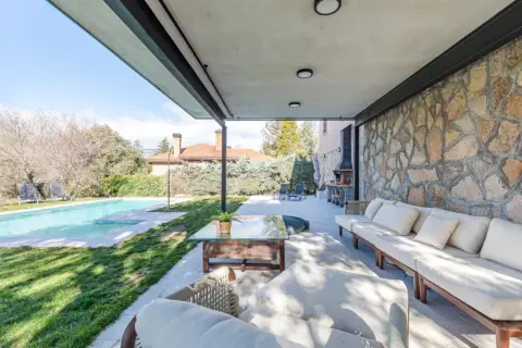 Chalet en Pinosol - El Alcor - Peralejo