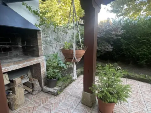 Chalet en calle Montesol Etxetaldea