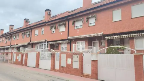Casa adosada en calle de Camilo José Cela