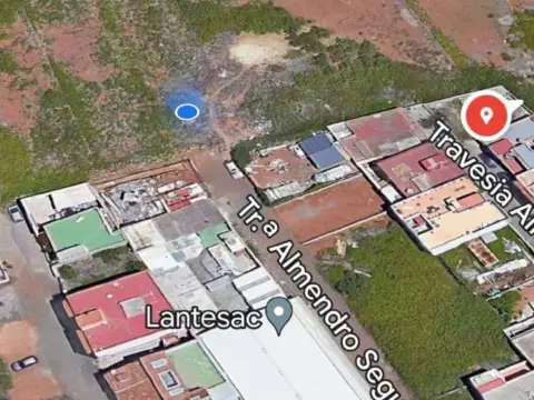 Land in Travesía Almendro Segunda, 8