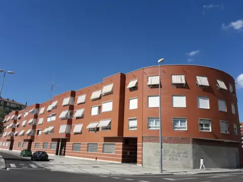Piso en Avenida de Santiago Amón