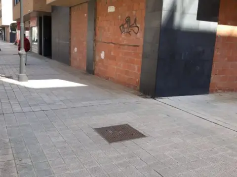 Local comercial en Avenida de Asturias