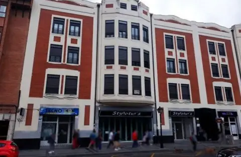 Local comercial en Plaza de León