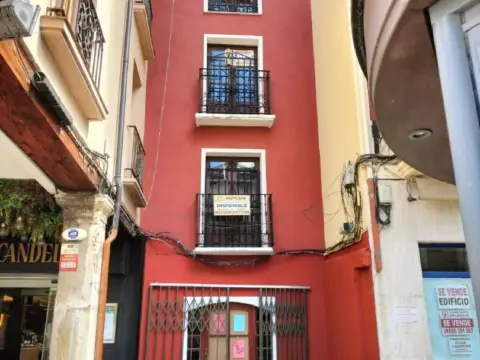 Building in calle Bocaplaza