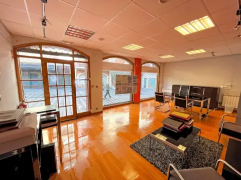 Local comercial en C- Mayor Antigua