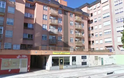Local comercial en calle de los Trigales