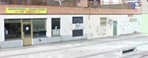 Local comercial en calle de los Trigales