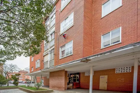 Piso en calle de Montevideo, 2