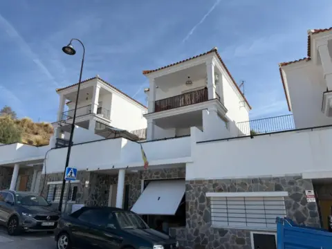 Casa pareada en Urbanización El Olimpo