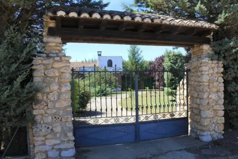 Casa en Grijota