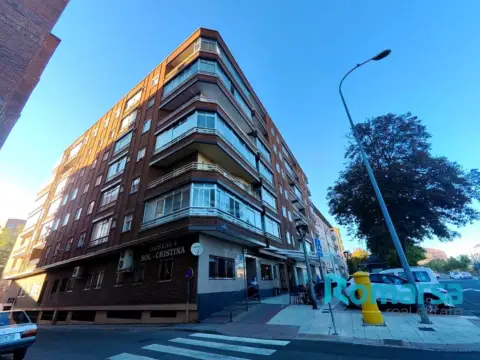 Piso en Avenida del Obispo Quesada