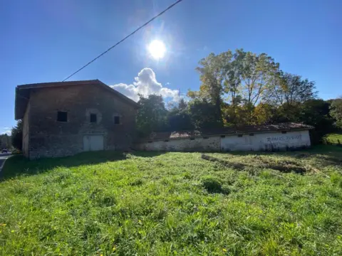 Finca rústica en calle Barrio Berrio