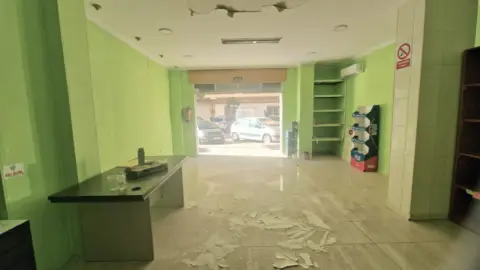 Local comercial en calle Jábega, 1