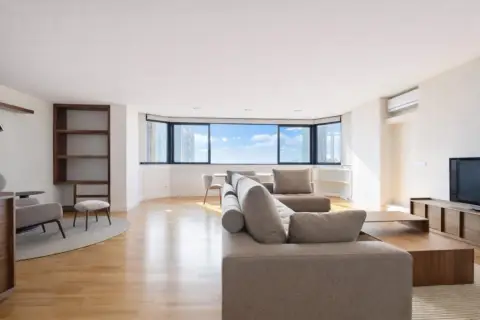 Piso en Avenida Profesor Peraza de Ayala, 9